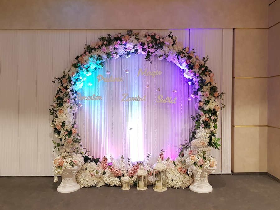 photo-corner nunta cerc floral